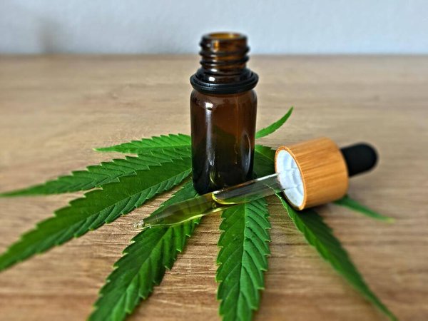 Comment on fabrique de l'huile de CBD de qualité ?